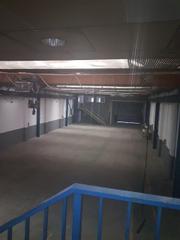 Lloguer Nau industrial a Santa Perpètua de Mogoda. Planta baja de 500 m2, altura nave 5.50 metros,  oficina altillo