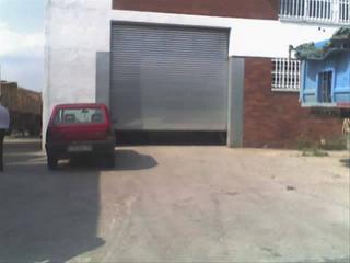 Nau industrial a Santa Perpètua de Mogoda. Nave en venta con inquilinos (ideal inversores)