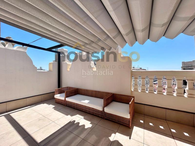 Foto b5c9c630-76a3-4dc9-a8dc-6d33564b4d91. Affitto attico con riscaldamento in Sol Madrid