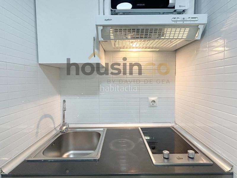 Foto df6b4a8d-7118-4f43-9a10-2e4d900d40a2. Alquiler estudio  en alquiler en calle almagro en Madrid