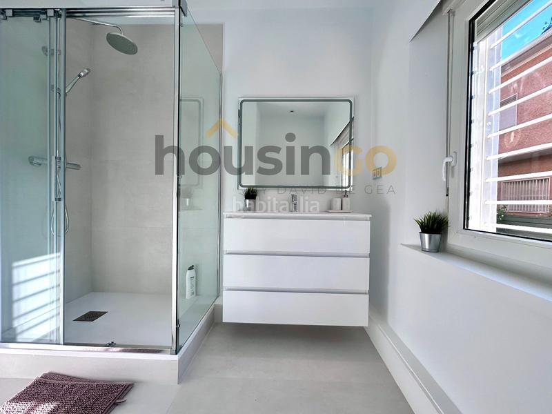 Foto b3fd0b34-bbec-47b6-b23a-448a4b3626eb. Location appartement dans Sol Madrid