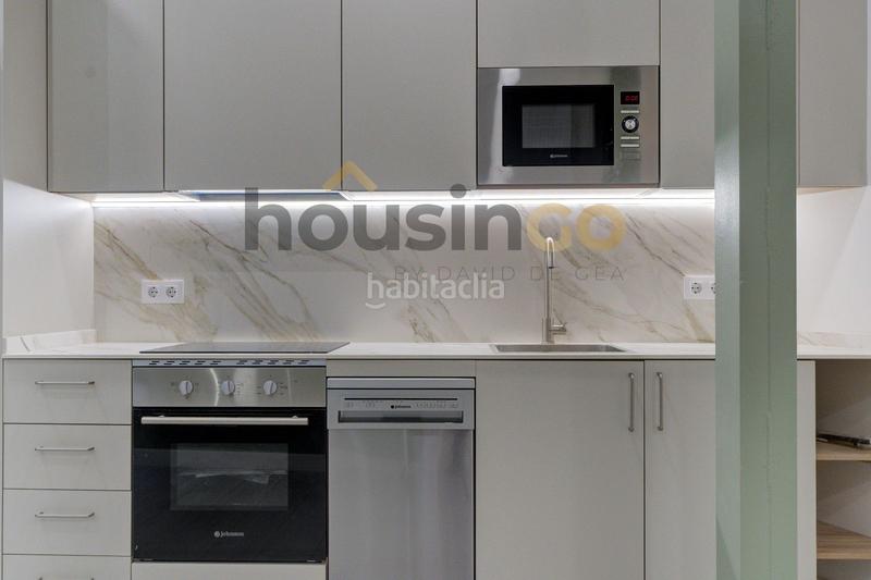 Foto 2609b3bd-365d-4d8e-a821-ef7995773ce5. Alquiler piso  en alquiler en calle plátano en Madrid