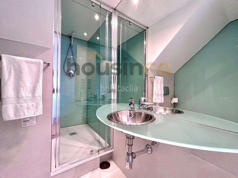 Foto ef5fd9c4-508c-445d-b6c2-cafc37d9db06. Alquiler piso habitación en alquiler en calle triana en Madrid