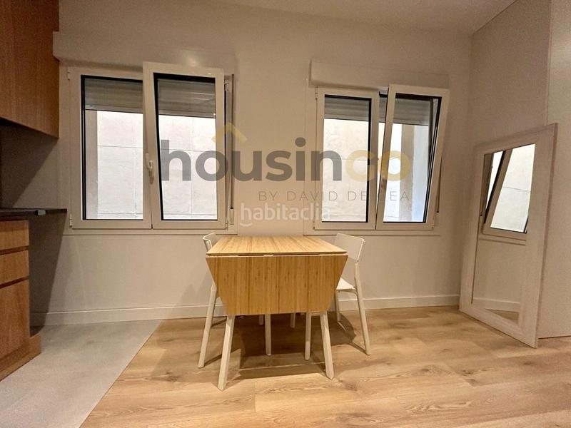 Foto 1a214457-c438-414c-aa3b-5d6e3321c69d. Alquiler apartamento apartaestudio en alquiler en plaza castilla en Madrid