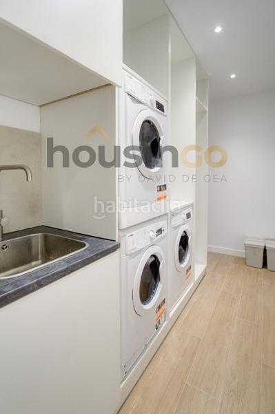 Foto 10397b18-fbee-46c0-abb4-63660d7df9e7. Alquiler apartamento apartaestudio en alquiler en plaza castilla en Madrid
