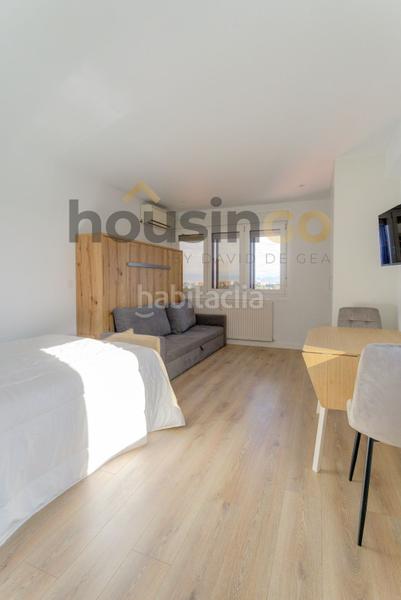 Foto bae1f48a-978a-4804-bd75-1cdb813993aa. Alquiler apartamento apartaestudio en alquiler en plaza castilla en Madrid