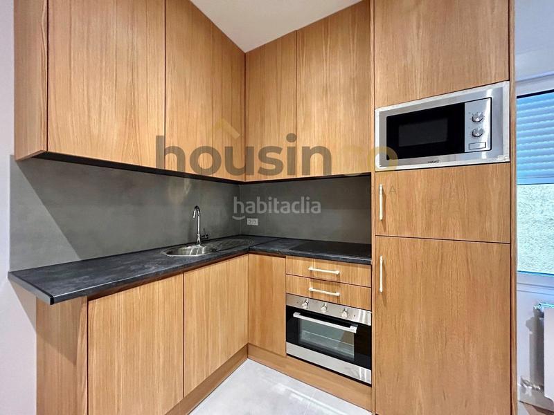 Foto b32090c5-72bf-4b72-86b4-0451269aeec3. Alquiler apartamento apartaestudio en alquiler en plaza castilla en Madrid