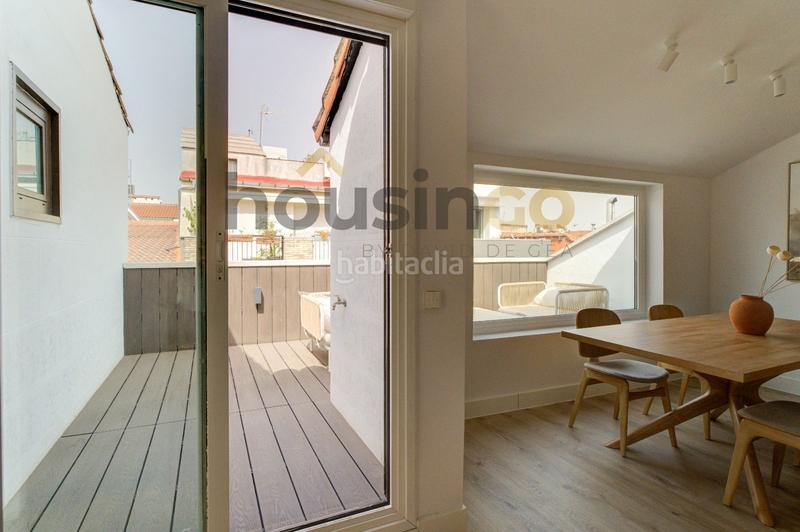 Foto 1bfa0fb6-beb3-488d-a87f-36443e95342a. Àtic amb calefacció a Justicia-Chueca Madrid