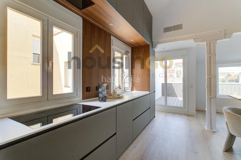 Foto 6773a0cf-5d24-493b-bcd9-2e809e318c94. Àtic amb calefacció a Justicia-Chueca Madrid