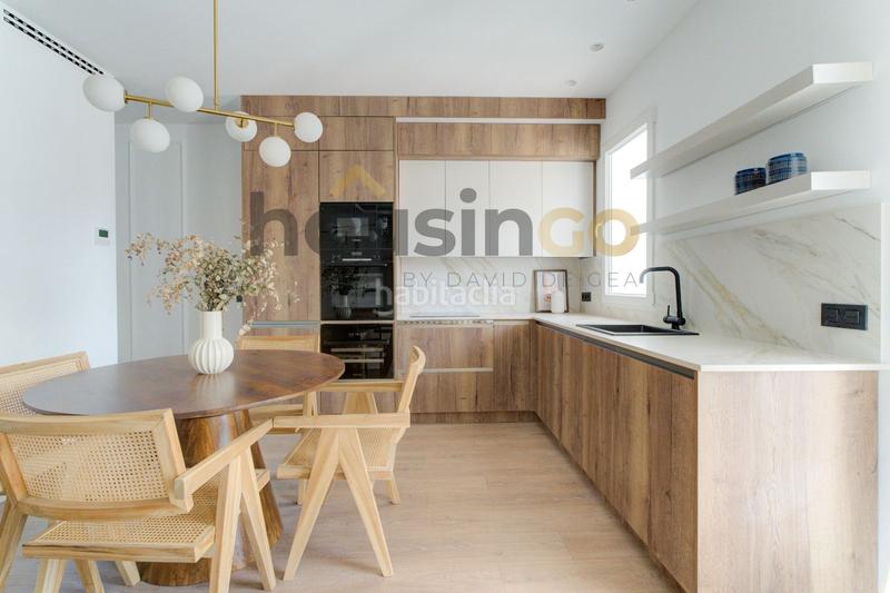 Foto 062f4017-512a-4464-87c3-17e57cc3578f. Dachwohnung mit heizung in Recoletos Madrid