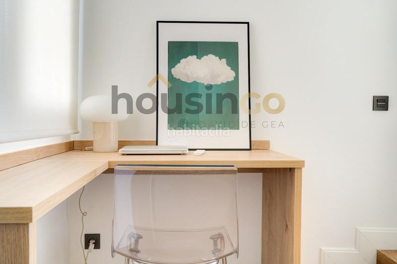 Foto 06558ebb-5f99-40d2-ae24-0fde7fe17d0e. Dachwohnung mit heizung in Recoletos Madrid