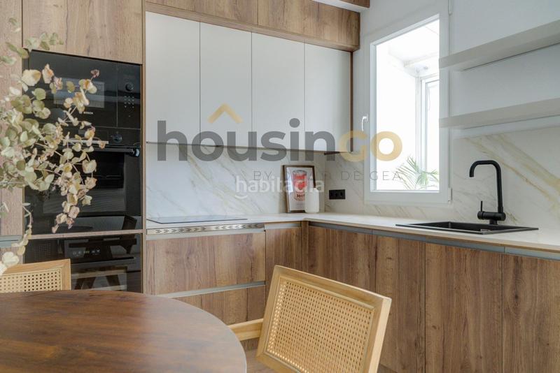 Foto 34d09948-034d-4b10-b2bb-85083781dc8a. Dachwohnung mit heizung in Recoletos Madrid