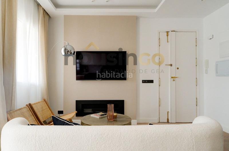 Foto 41f6cfaf-b45d-4527-b5b0-a900ce526ad7. Dachwohnung mit heizung in Recoletos Madrid