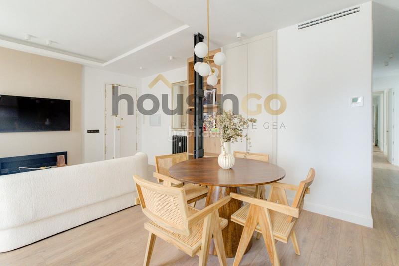 Foto 743637a6-17c7-47cc-a539-a7f4790cf9c9. Dachwohnung mit heizung in Recoletos Madrid