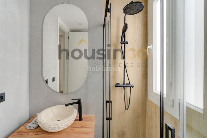 Foto 88b8cf55-1319-46f1-aebc-3d7d96cf491f. Dachwohnung mit heizung in Recoletos Madrid