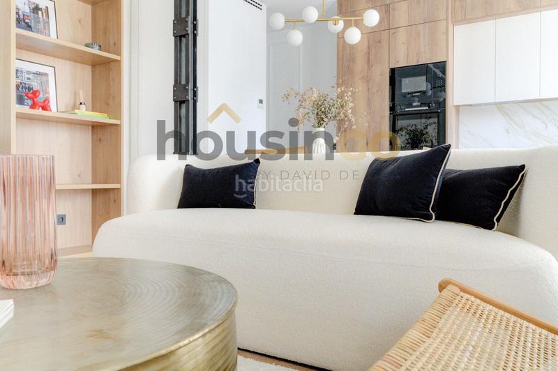 Foto f4384ff3-e63f-465e-8e76-f4ca8dafdbfa. Dachwohnung mit heizung in Recoletos Madrid