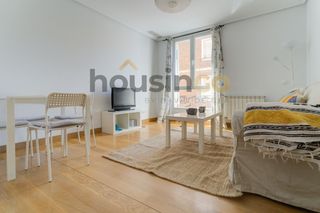 Rent Flat  Pasaje de pradillo. Piso en alquiler en pasaje de pradillo