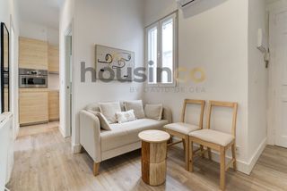 Rent Flat  Embajadores. Piso en alquiler en calle embajadores