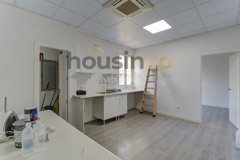 Foto fea3a052-6f39-4a37-8083-2f6efb101a27. Alquiler oficina  en alquiler en calle hermosilla en Madrid