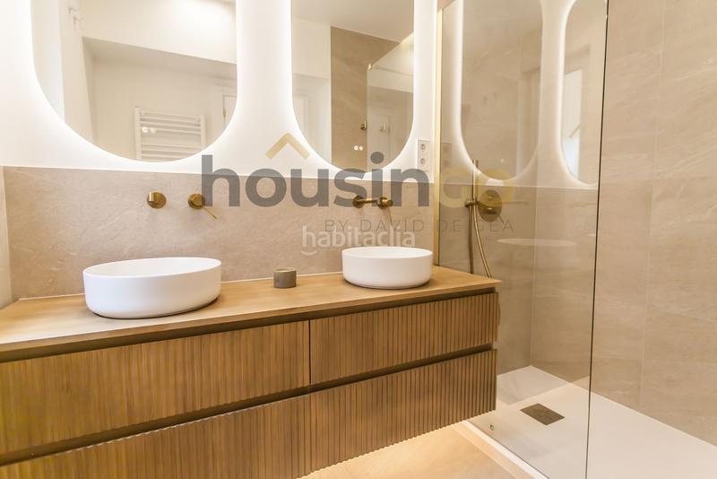 Foto d825db63-1a11-4be1-b6ef-3f0bd496a2ff. Flat with heating in Castellana Madrid
