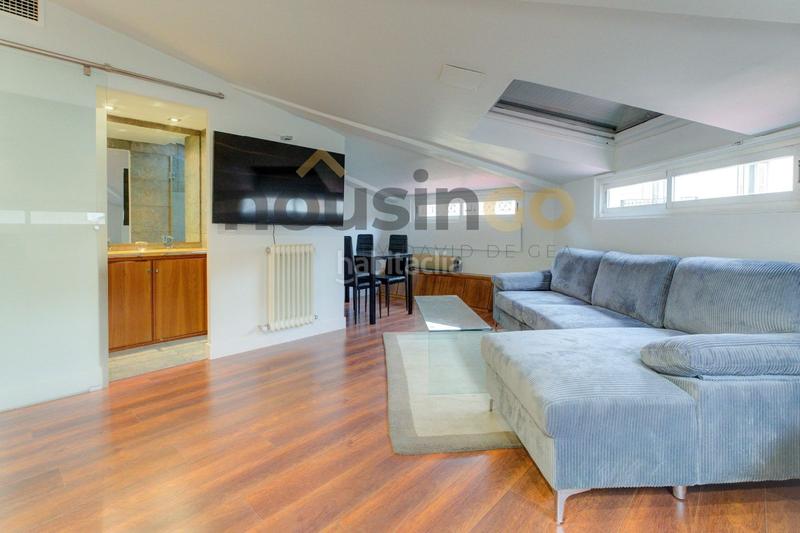 Foto 6c186bf6-e7b1-44a6-9ad0-d3ee7da02aff. Location attique avec chauffage dans Castellana Madrid