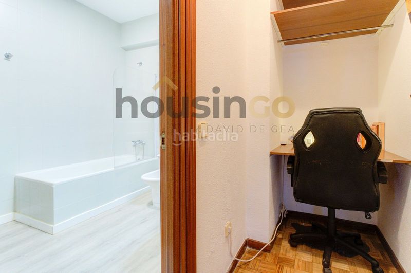 Foto 1ec607f4-ff09-440f-9ee0-0abb7b49d408. Lloguer dúplex amb calefacció a Argüelles Madrid