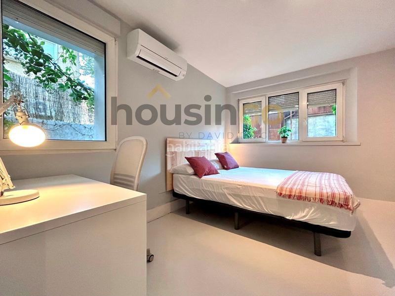 Foto 8b8a7e29-f4de-494c-ac54-ab3dae76c684. Alquiler estudio habitación con baño compartido en calle triana 35 en Madrid