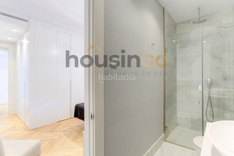 Foto 1585dd04-4783-48c9-835f-e94e50f7048c. Attique dans Universidad-Malasaña Madrid