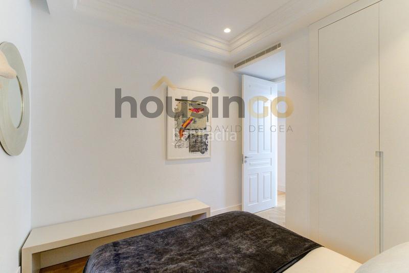 Foto 5b511446-b72a-4785-a90c-ecb0cc57bb15. Attique dans Universidad-Malasaña Madrid