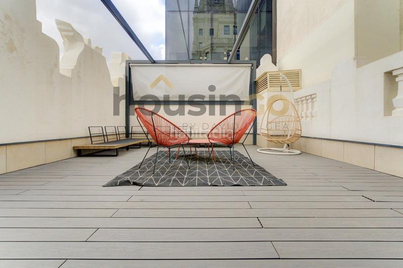 Foto 6b4ea3be-c826-49f9-821e-dd9aa8a9e60f. Attique dans Universidad-Malasaña Madrid