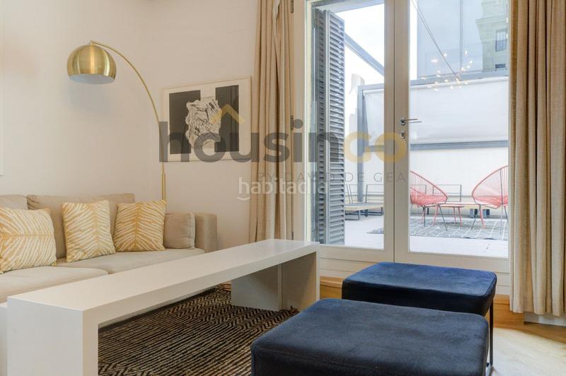 Foto 7b9455ab-754b-4fd2-a23e-241ee708d90a. Attique dans Universidad-Malasaña Madrid