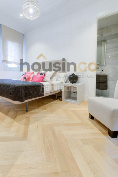 Foto 9e29224f-3783-4ba6-aeb7-43d3ab6646b4. Attique dans Universidad-Malasaña Madrid