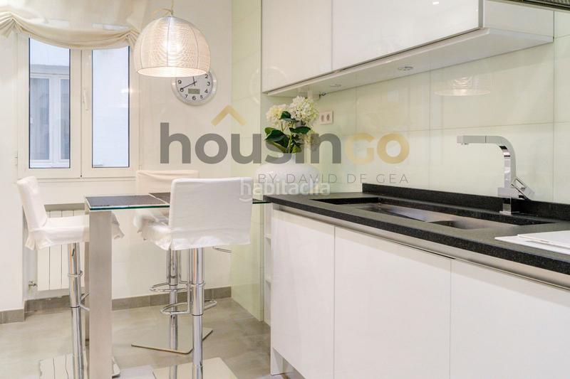 Foto b68e80b5-16a2-4985-a6d0-55acdd2e9650. Etagenwohnung mit heizung in Recoletos Madrid