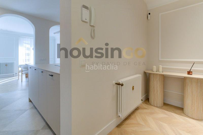 Foto 0399f9d3-59ed-471c-a2af-c4a91b599a8a. Miete etagenwohnung mit heizung in Argüelles Madrid