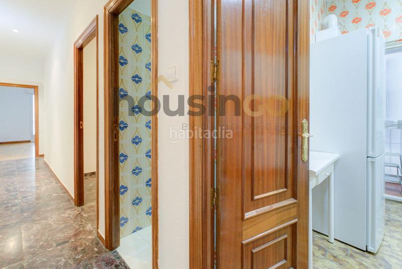 Foto 124a9b16-675e-47eb-ab37-4b275936a2f8. Alquiler piso  en alquiler en calle doctor esquerdo en Madrid
