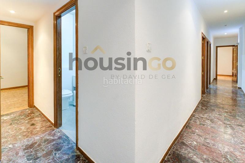 Foto 2f1b48f6-0ed7-4655-a52c-660ec2f361dd. Rent flat with heating in Niño Jesús Madrid