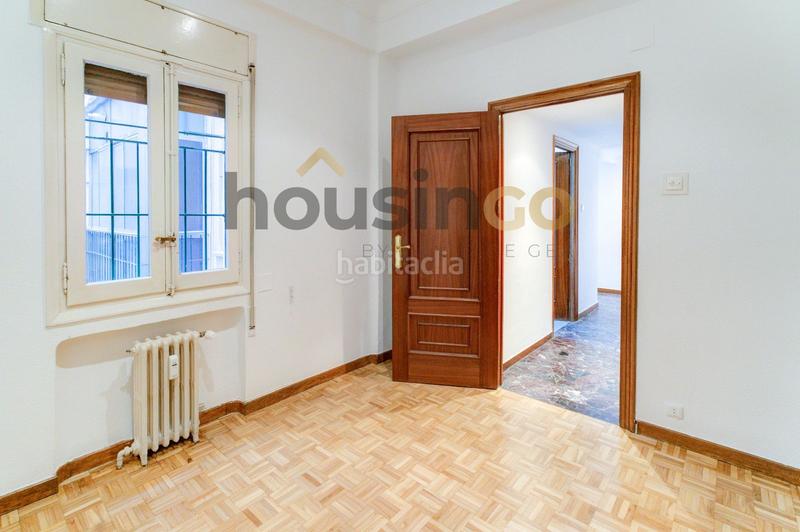 Foto 8649d56d-b9f0-49a2-947c-a684876b0b6c. Rent flat with heating in Niño Jesús Madrid