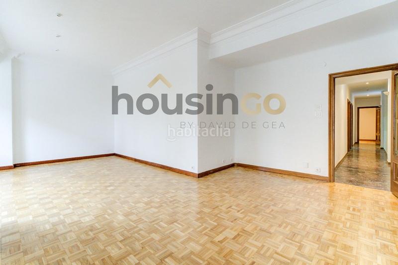 Foto 88f33ec7-6ec7-469c-9737-75c34e4bf388. Rent flat with heating in Niño Jesús Madrid