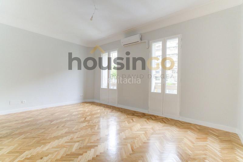 Foto ccf476a8-571f-4d07-8d7f-5d2a9118d683. Alquiler oficina  en alquiler en calle Goya en Madrid