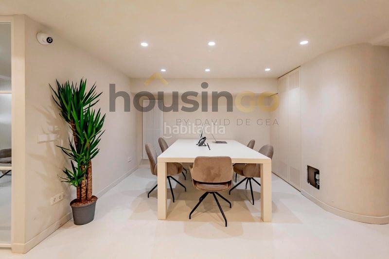 Foto 8d31b7c8-9026-4e76-88d4-a1c1fa8d9ce7. Oficina  en venta en calle pinar en El Viso Madrid
