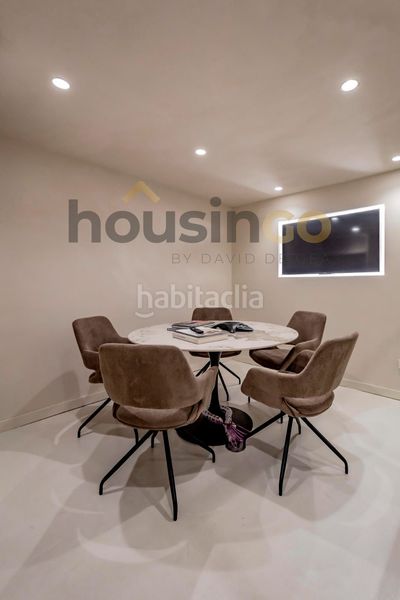Foto a0689219-26a6-40b1-8839-2509b5aa37e6. Oficina  en venta en calle pinar en El Viso Madrid