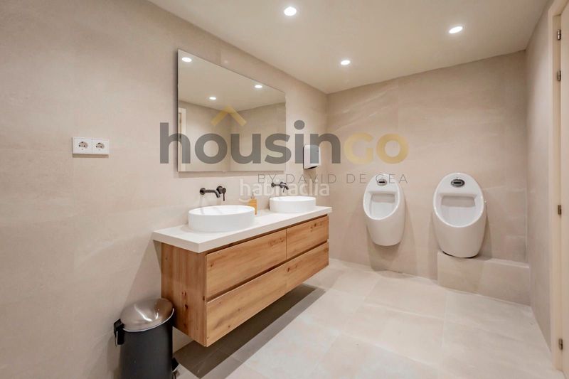 Foto b77297bc-7616-44dd-87fd-768a99356686. Oficina  en venta en calle pinar en El Viso Madrid