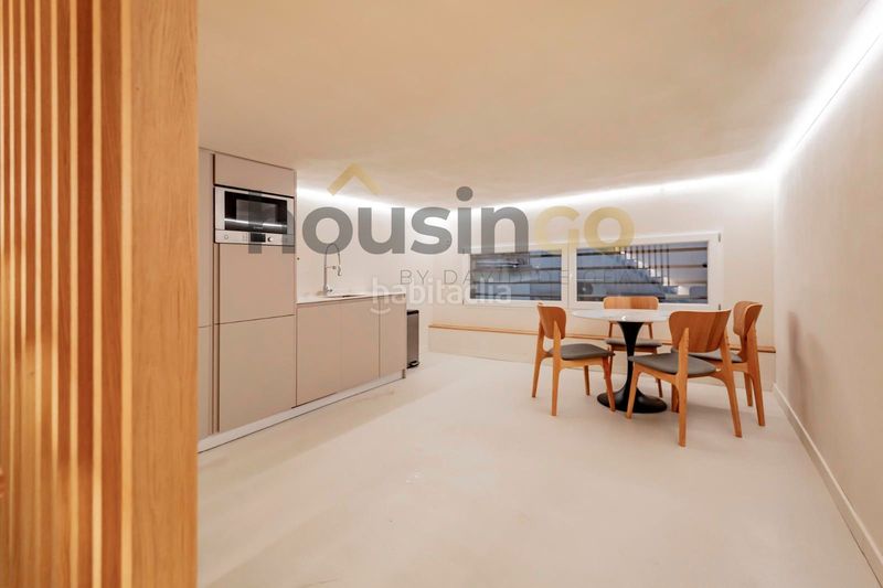 Foto cf7cd924-5e0a-4306-9497-68d89c427c7d. Oficina  en venta en calle pinar en El Viso Madrid