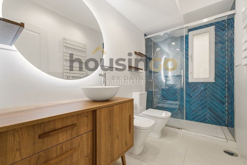 Foto 002d4d24-93ce-486f-94d9-793daeb49ec4. Pis amb calefacció aparcament a Guindalera Madrid