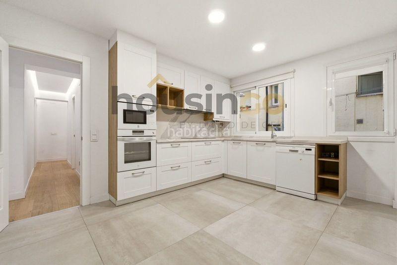 Foto 1c238f60-19e8-4397-8a74-d7c3b8887ed0. Pis amb calefacció aparcament a Guindalera Madrid