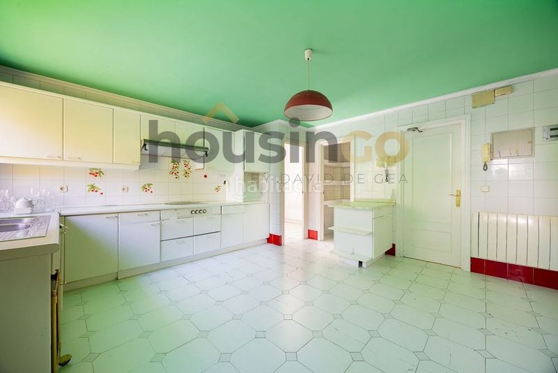 Foto 25ec3da4-63f9-4cf4-9989-2cc8d0710b74. Xalet amb calefacció aparcament piscina a Fuentelarreina Madrid