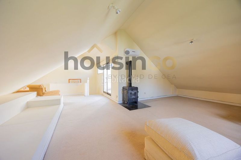 Foto 360705af-f2e5-443b-9047-ccd1020ff820. Xalet amb calefacció aparcament piscina a Fuentelarreina Madrid