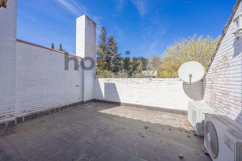 Foto 85d181af-53c0-4b75-967f-d7fea9dbe4d8. Xalet amb calefacció aparcament piscina a Fuentelarreina Madrid