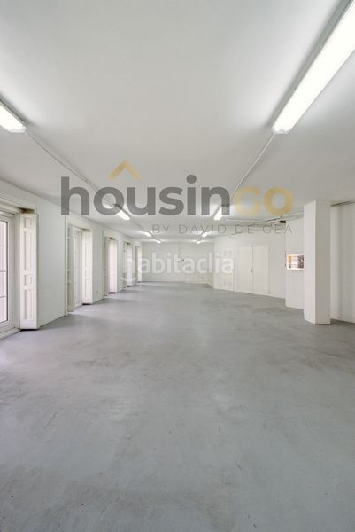 Foto dfb6ee95-f3eb-44b8-968c-f9bc32b7b5ee. Dúplex amb aparcament a Recoletos Madrid
