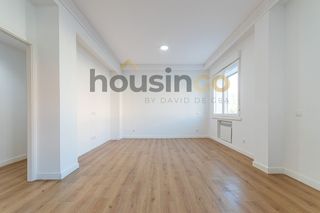 Pis a AVENIDA DE AMÉRICA
